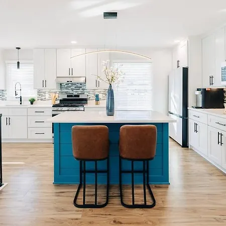Beautiful Luxury Home Freshly Renovated With Big Yard, Seating & Grill Pad Cottage Grove Extérieur photo